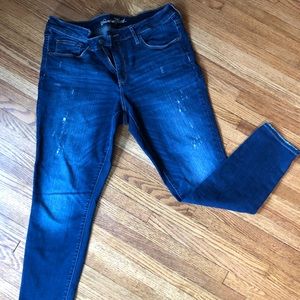 Universal Thread Jeans